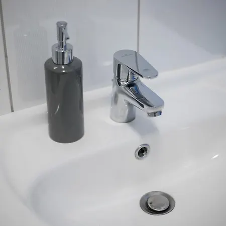 Rents - Stare Parking Gratis Appartement *