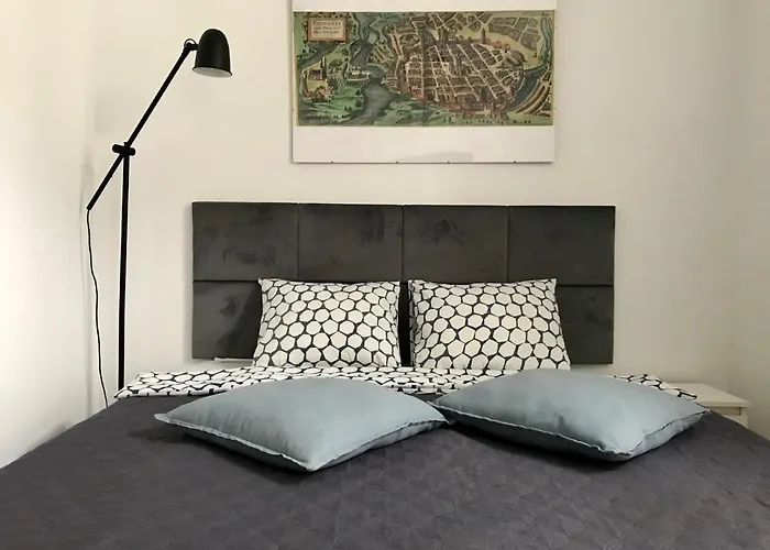 아파트 Poznan Rents - Old Town Apartments Mostowa Parking Free *